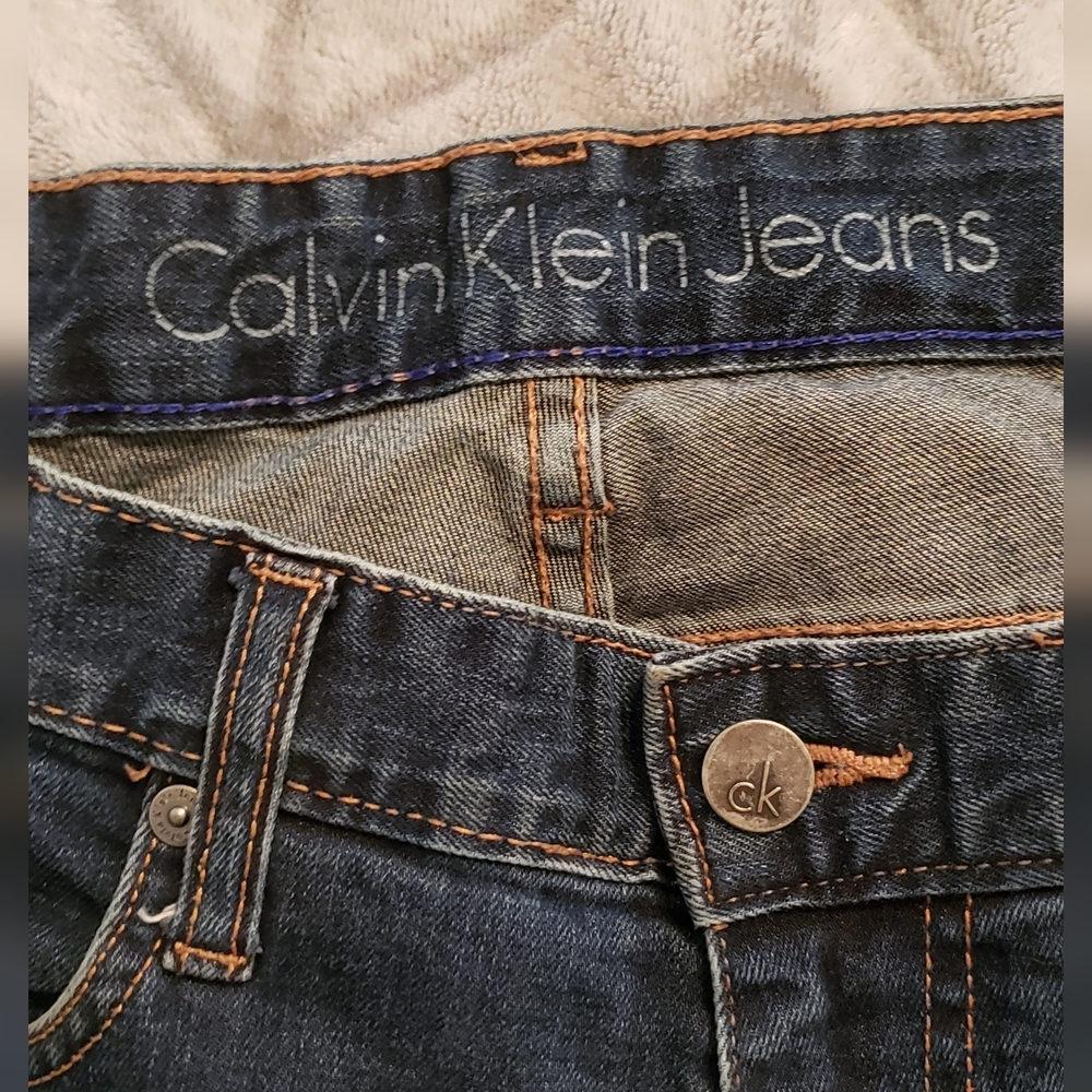 Size 32 Calvin Klein Jeans